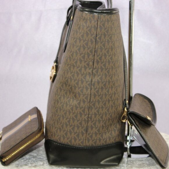 Michael Kors Jet Set Signature Tote Bag with Matching Wallet & Pouch - Picture 3 of 17